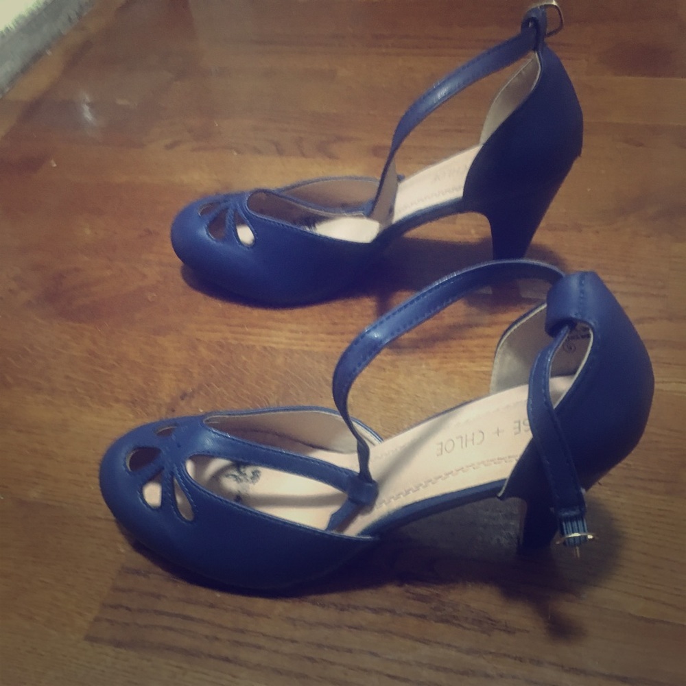 Navy Timeless Heel